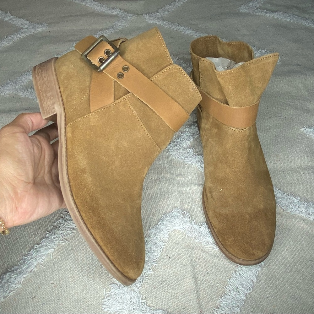 ASOS Chelsea Boots